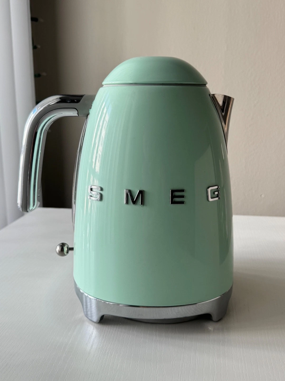 New Retro Pastel Green SMEG Kettle 1.7L