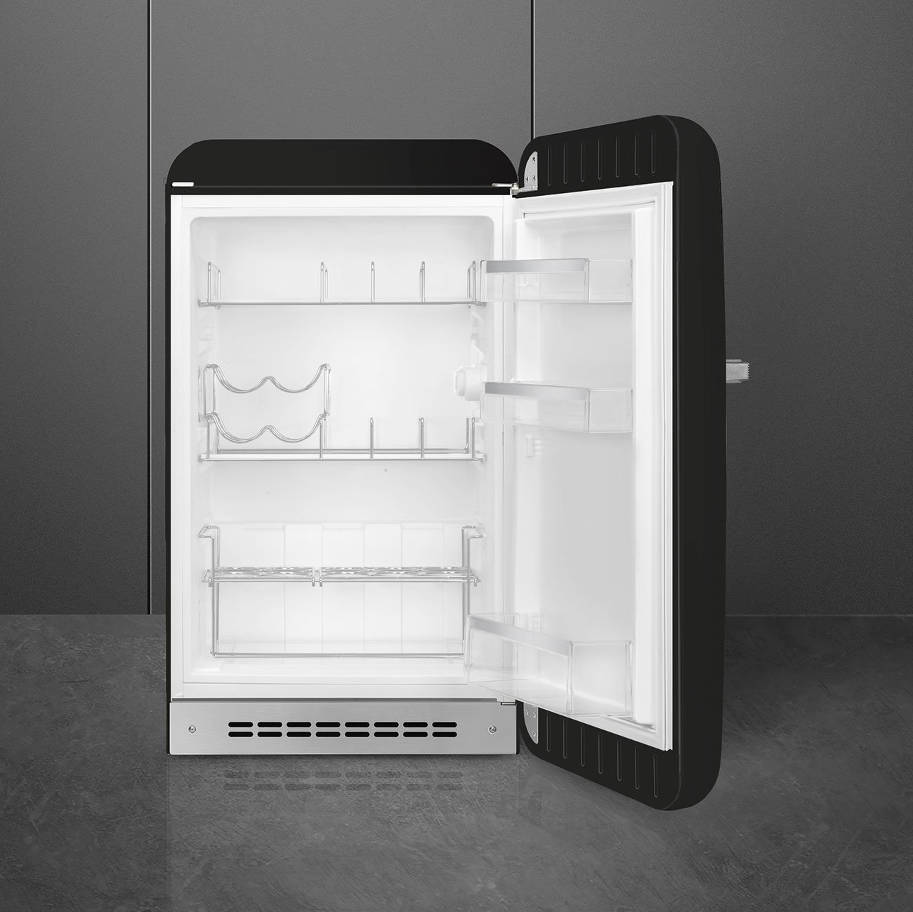 Smeg FAB10HRBL5 50’s Style 50cm Bar Fridge – Black (Right Hinge)